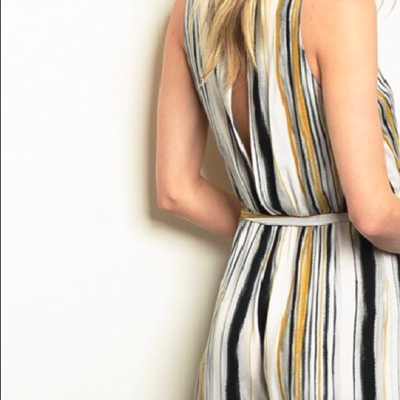 ITS ME JUMPING  STRIPED JUMPSUIT - Picture 5 of 5